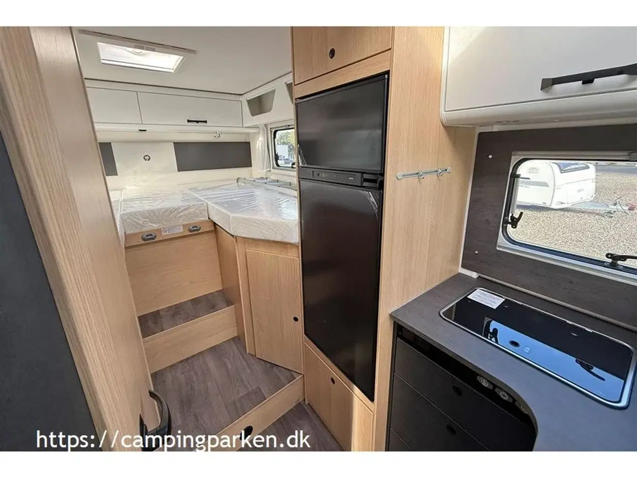 Billede 10 - 2026 - SunLight T 67 Adventure   Sunlights populære model med enkeltsenge, Adaptiv fartpilot, automatgear og sænkeseng