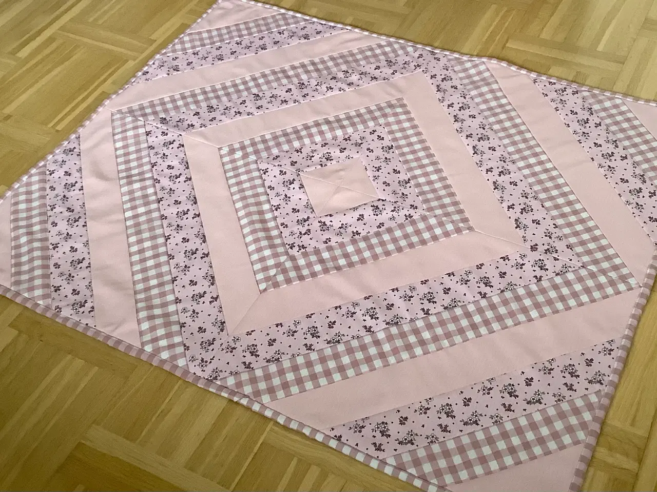 Billede 2 - Luksus babytæppe i patchwork