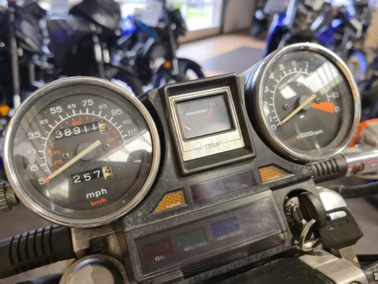 Billede 4 - Honda VF 700 Magna