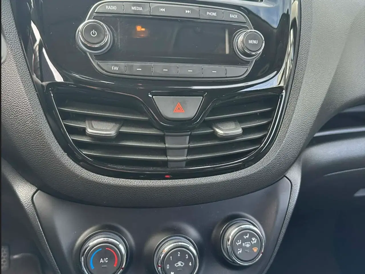 Billede 5 -  2016 Opel karl enjoy - lav km 64.000 km