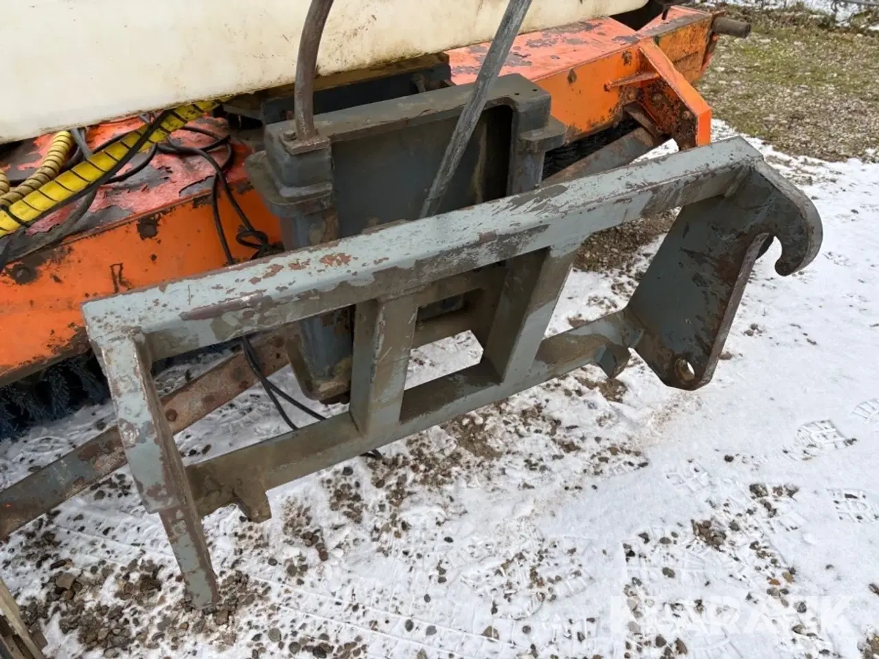 Billede 5 - Hydraulisk kost med vandtank Tuchel Profi 600