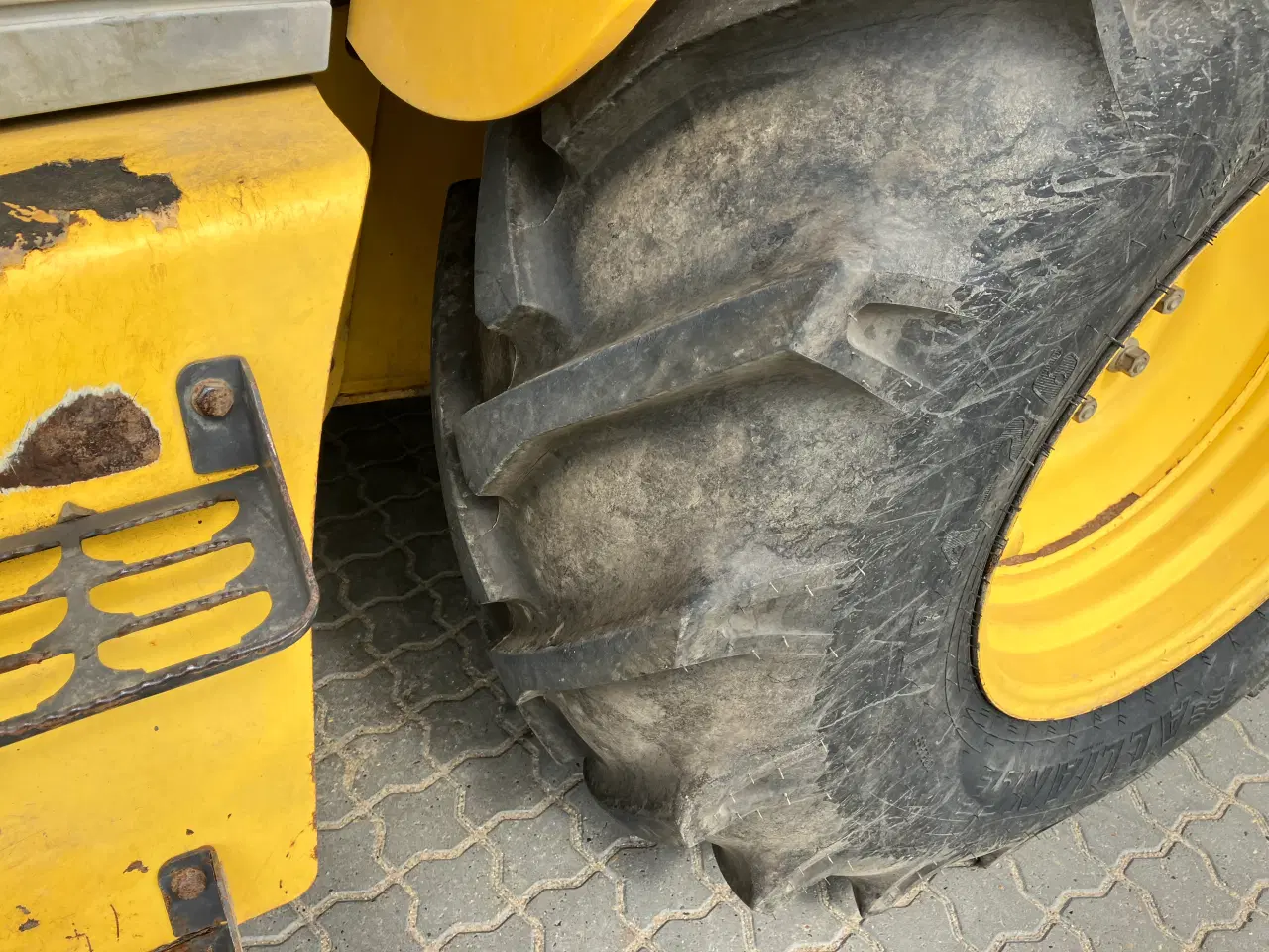 Billede 6 - New Holland LB110B kun 3500 timer