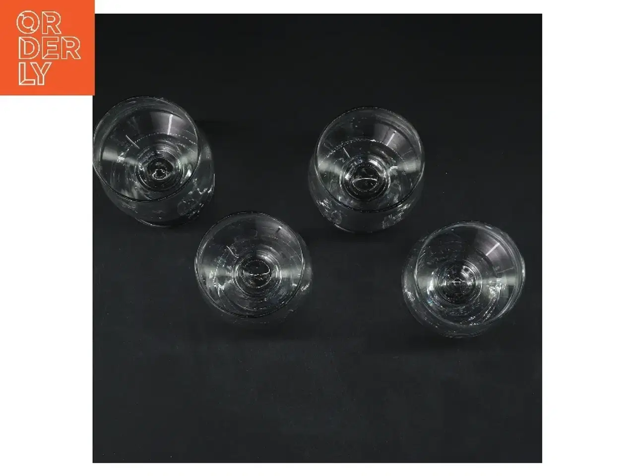 Billede 3 - Sæt med 4 glas (str. 4 stk Ø 6 cm højde 11,5 cm)