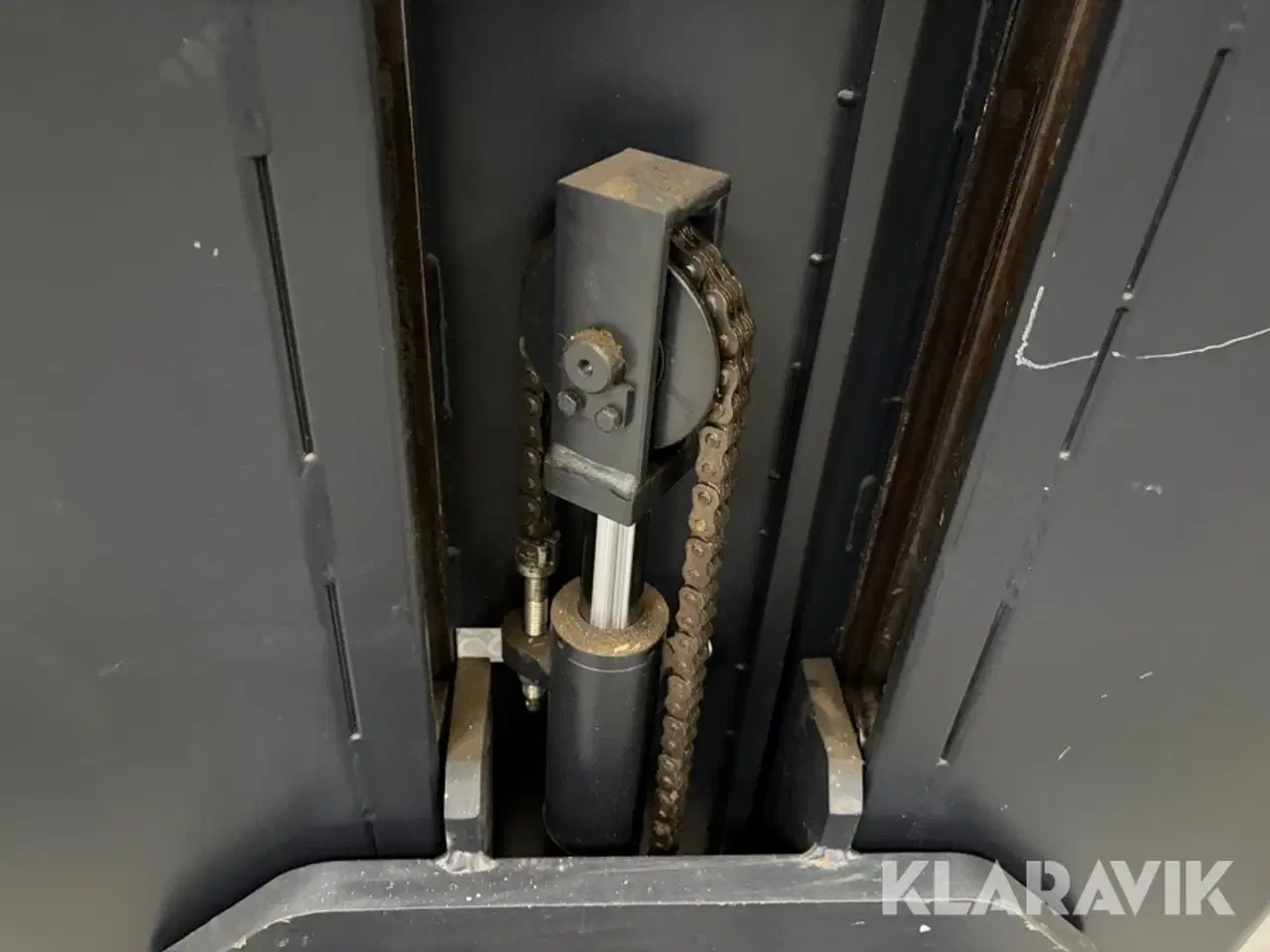 Billede 12 - Plukketruck Crown LP 3020