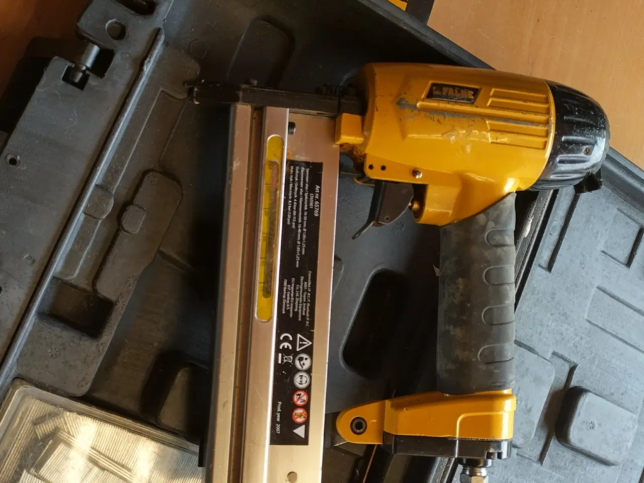 Billede 2 - Søm/stift pistol til luft