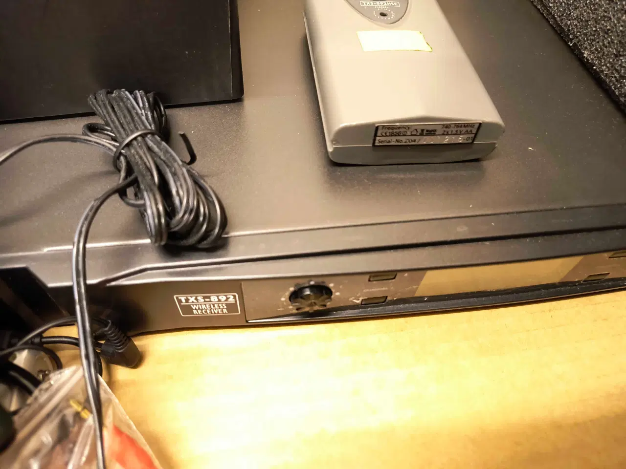 Billede 3 - Trådløs mikrofon / karaokie anlæg