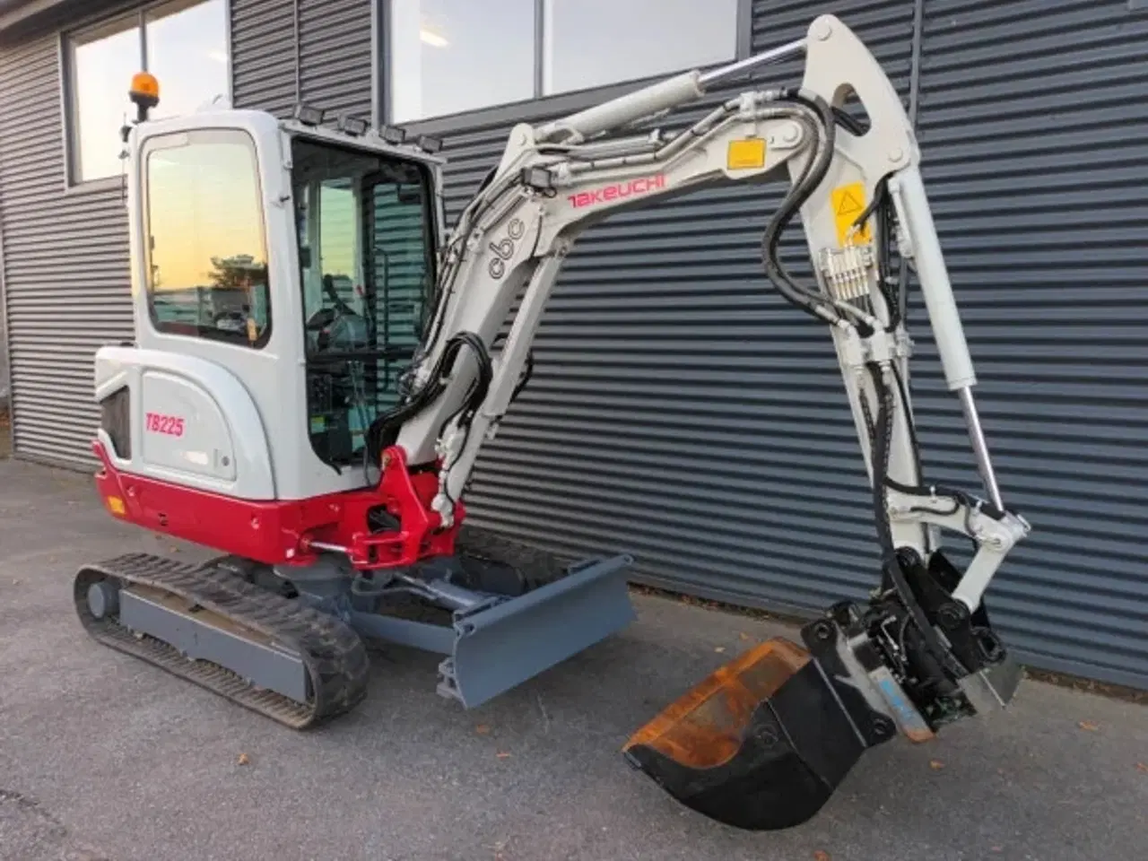 Billede 1 - Takeuchi tb225