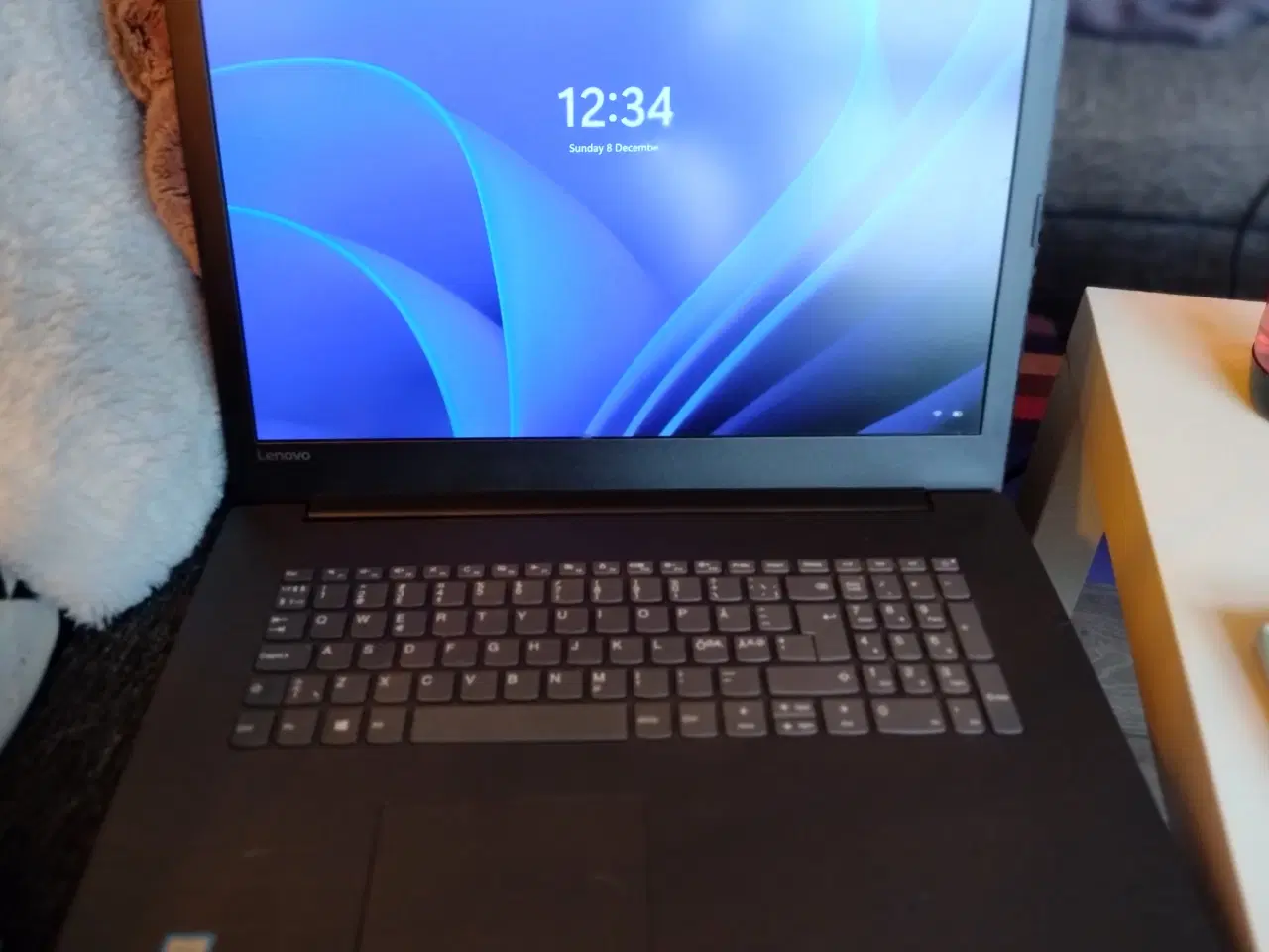 Billede 1 - Lenovo bærpar med 17'' skærm, 1TB og 12Gb RAM