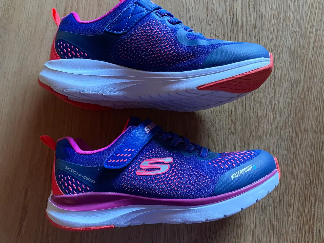 Billede 2 - SKECHERS pigesko Waterproff str. 34