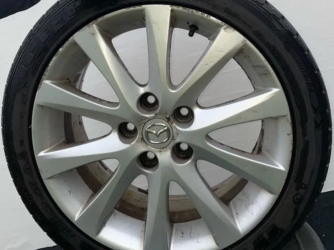 Billede 6 - Mazda dæk på fælg.