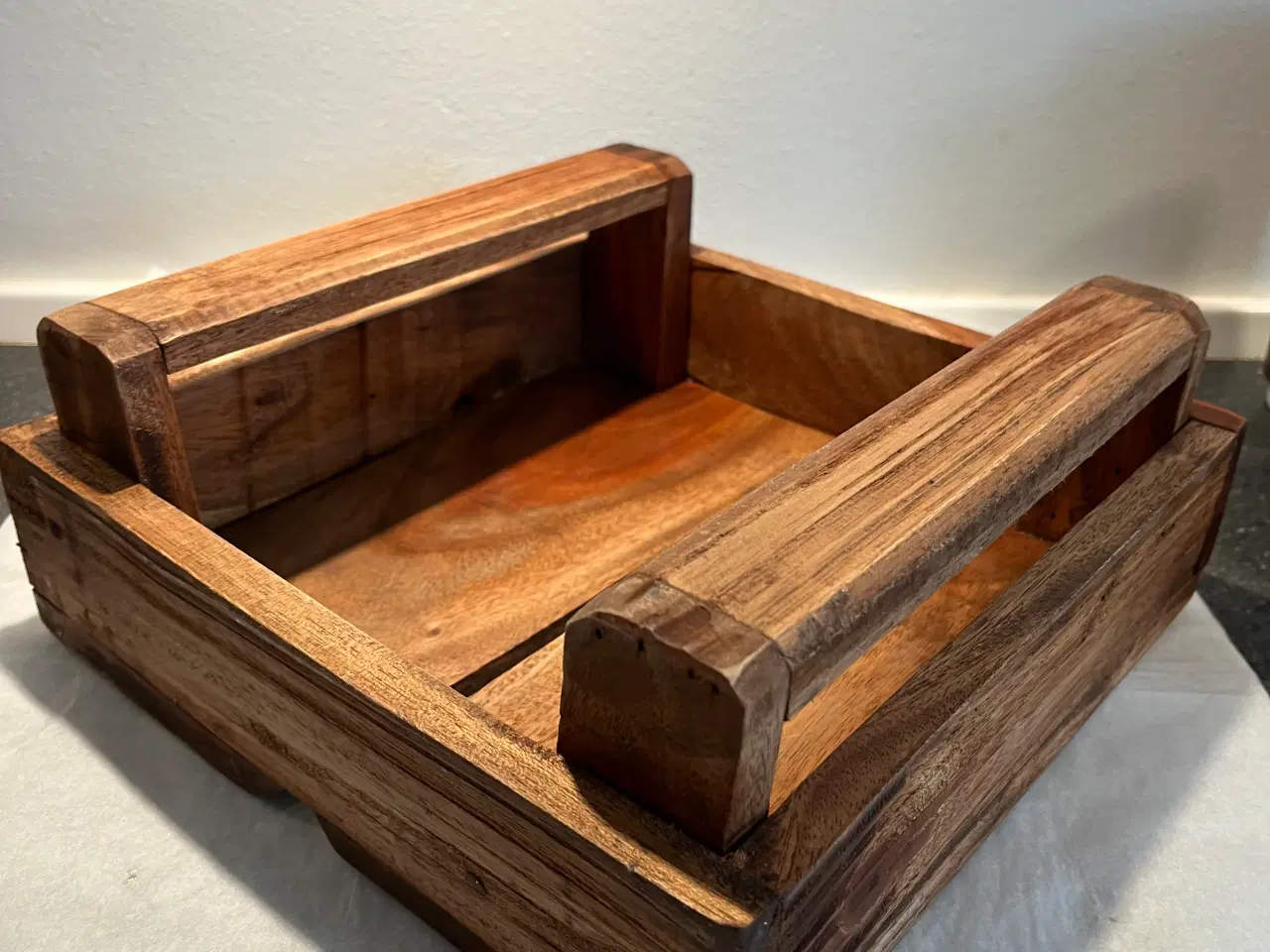 Billede 4 - Vintage trækasse + 6 smukke kopper