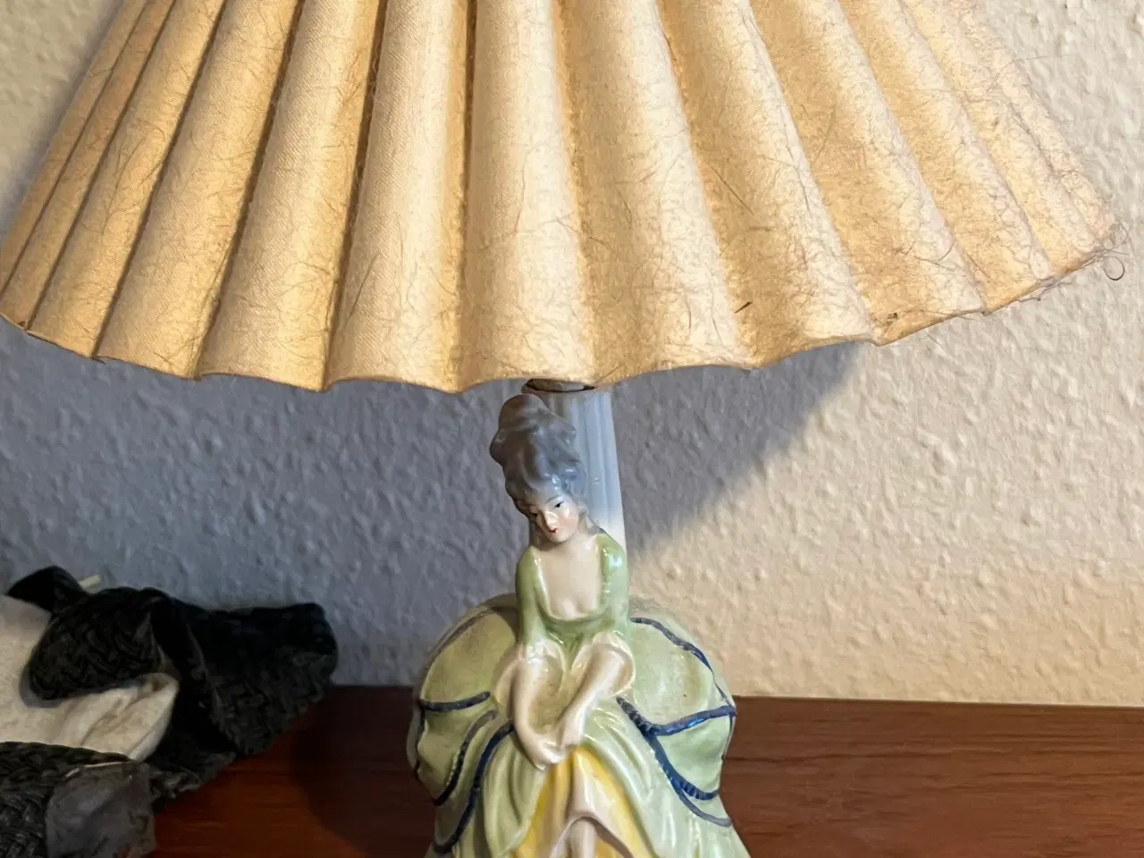 Billede 2 - Lampe med hyrdinde