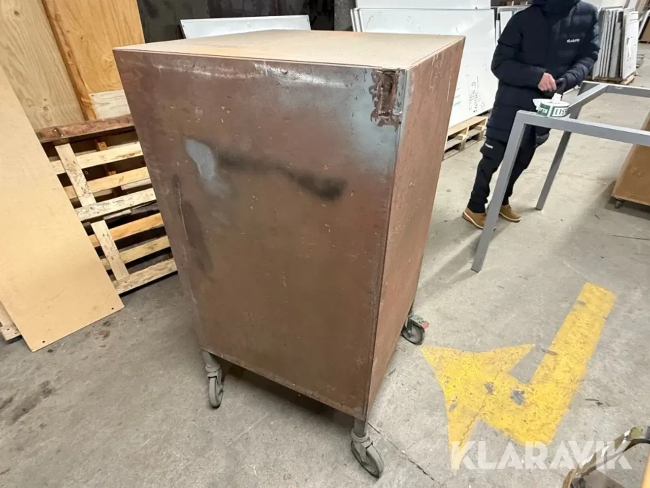 Billede 3 - Værkstedsskab på hjul