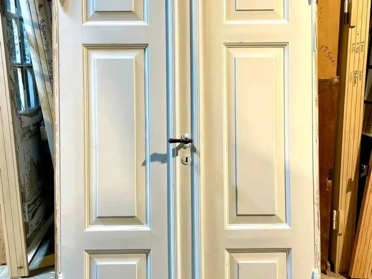 Billede 1 - Lav, original dobbeltdør m. smukke fyldninger