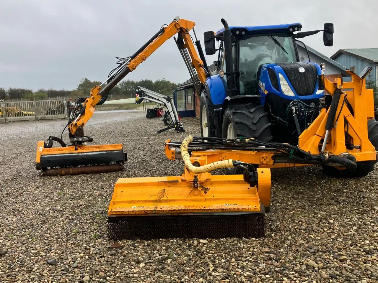 Billede 14 - FM BFA med 7mtr arm og FMK 1,7mtr klipper FM Rabatklipperudstyr