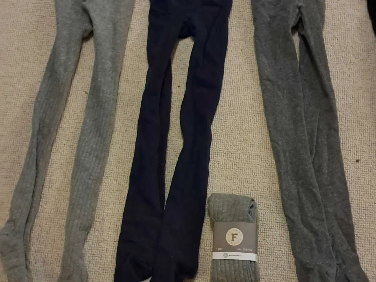 Billede 2 - 7 par strømpebukser str 110-116
