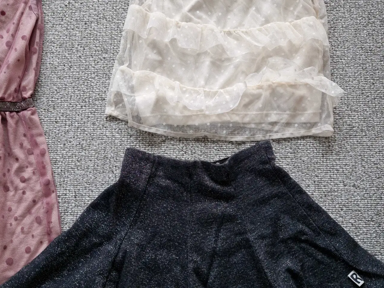 Billede 3 - Tøjpakke str 134