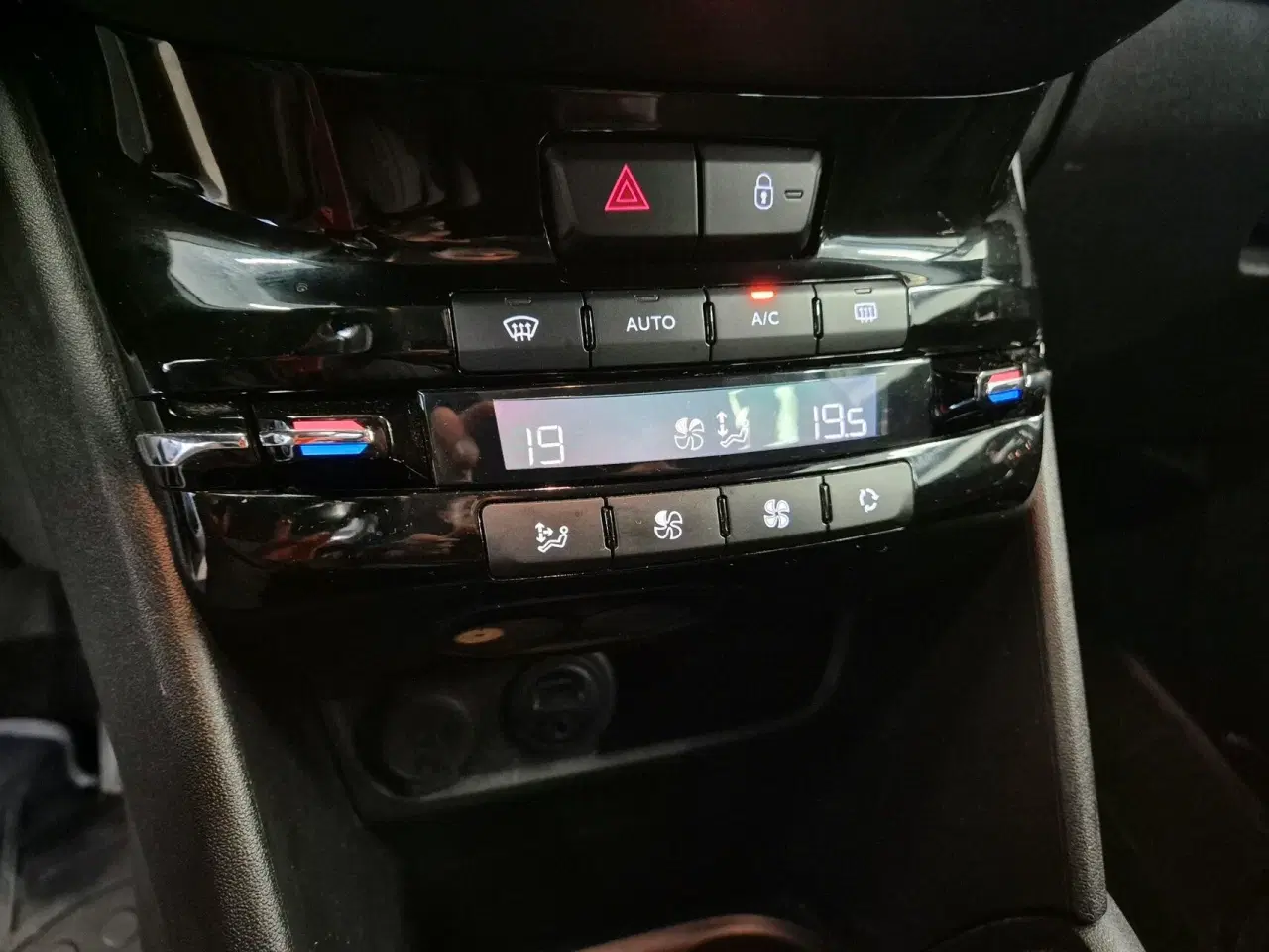 Billede 11 - Peugeot 208 1,5 BlueHDi Envy 100HK 5d 6g