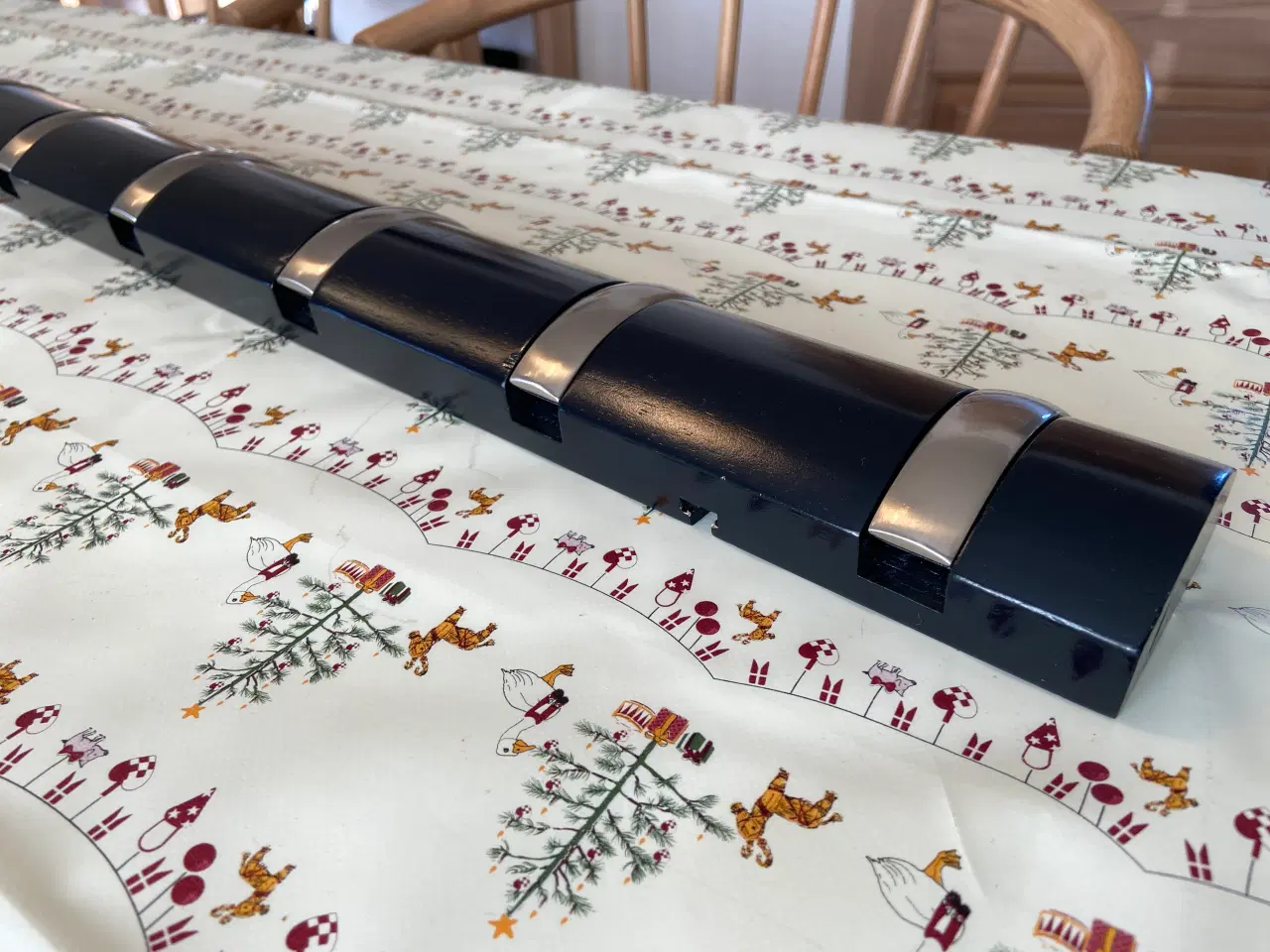 Billede 5 - Knagerække i sort med børstet stål