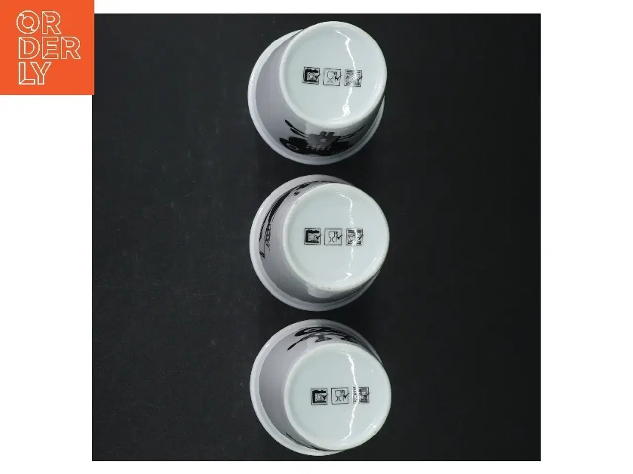 Billede 3 - Designer porcelænskopper (str. H. 9,5 cm. ø. 8 cm)