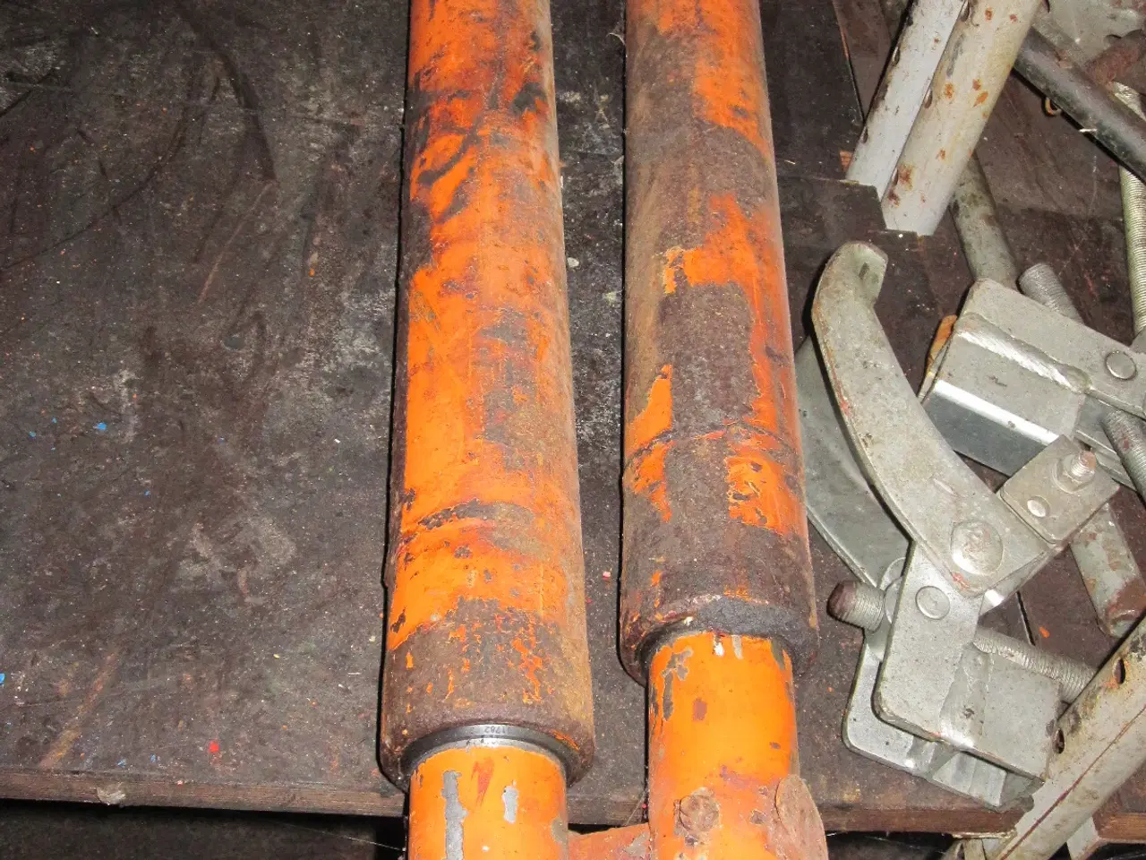 Billede 1 - Hydraulisk stempler til Chief frontlæsser 2 stk.