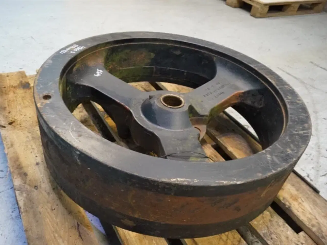 Billede 15 - New Holland 4860 Svinghjul 84000431