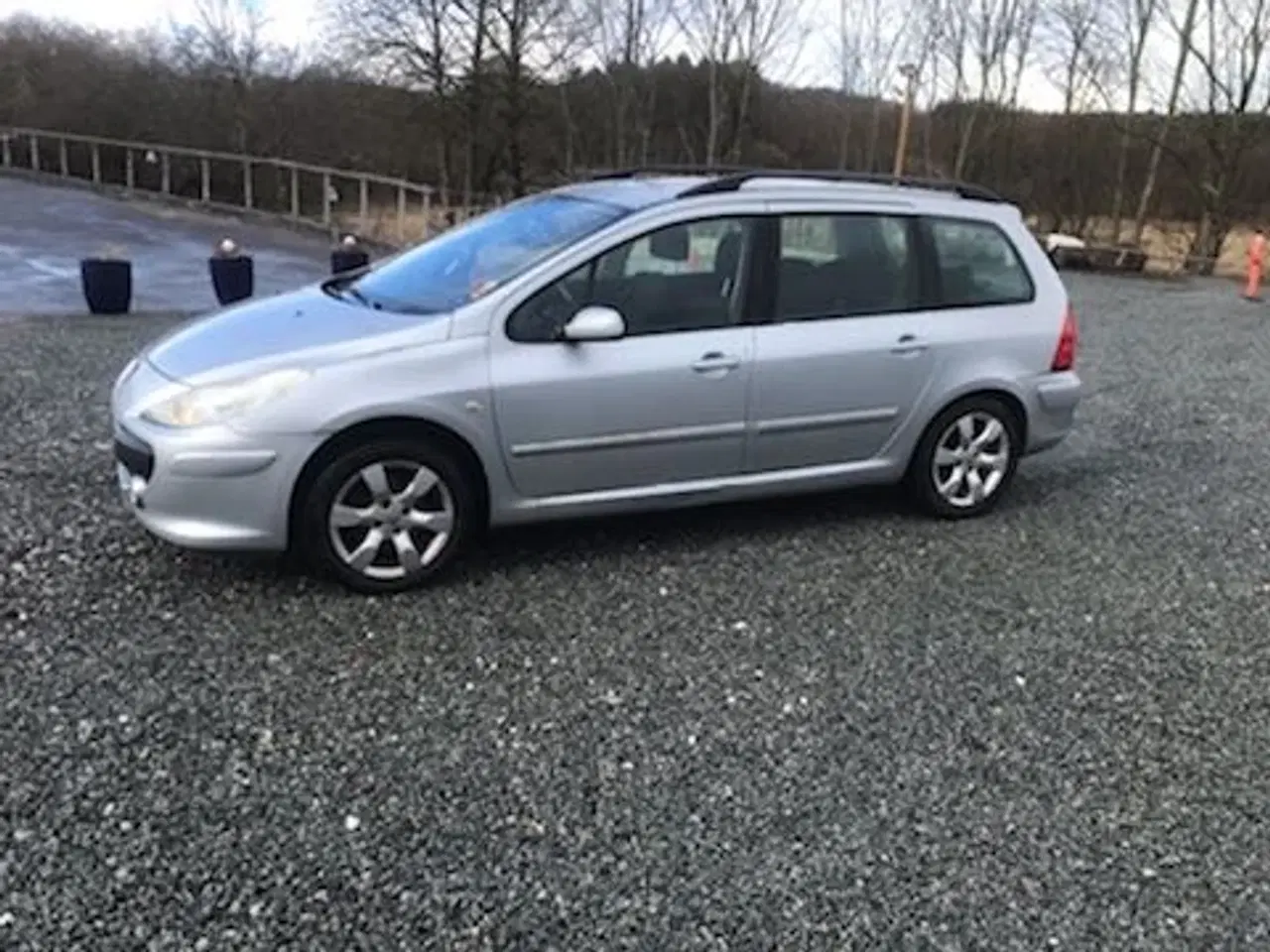 Billede 4 - Ny syn  Peugeot 307  1,6 I St. Car 2007  Km kun 21