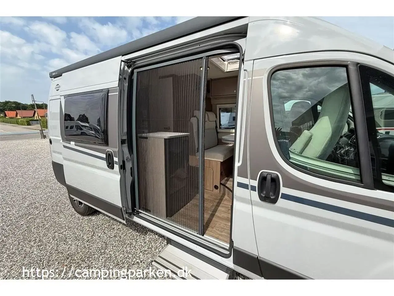 Billede 13 - 2024 - Carado CV600 Pro   Campervan på 6 meter, 9-trins automatgear, 140hk, anhængertræk og 2 solcellepaneler