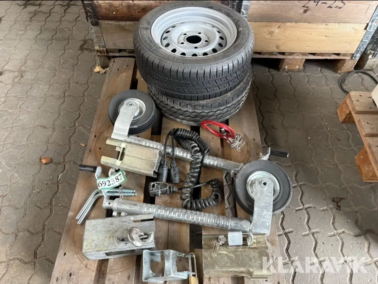 Billede 1 - Trailer reservedele / støtteben / hjul m.m.