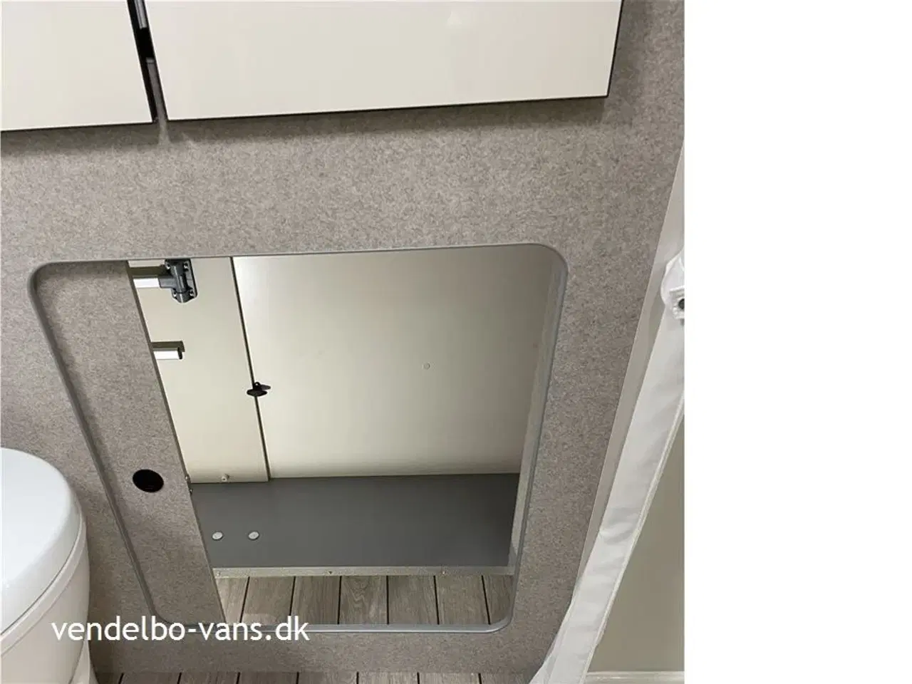 Billede 22 - 2025 - McLouis Mc4 Slim 337 Nem og handy - kort - lav - smal