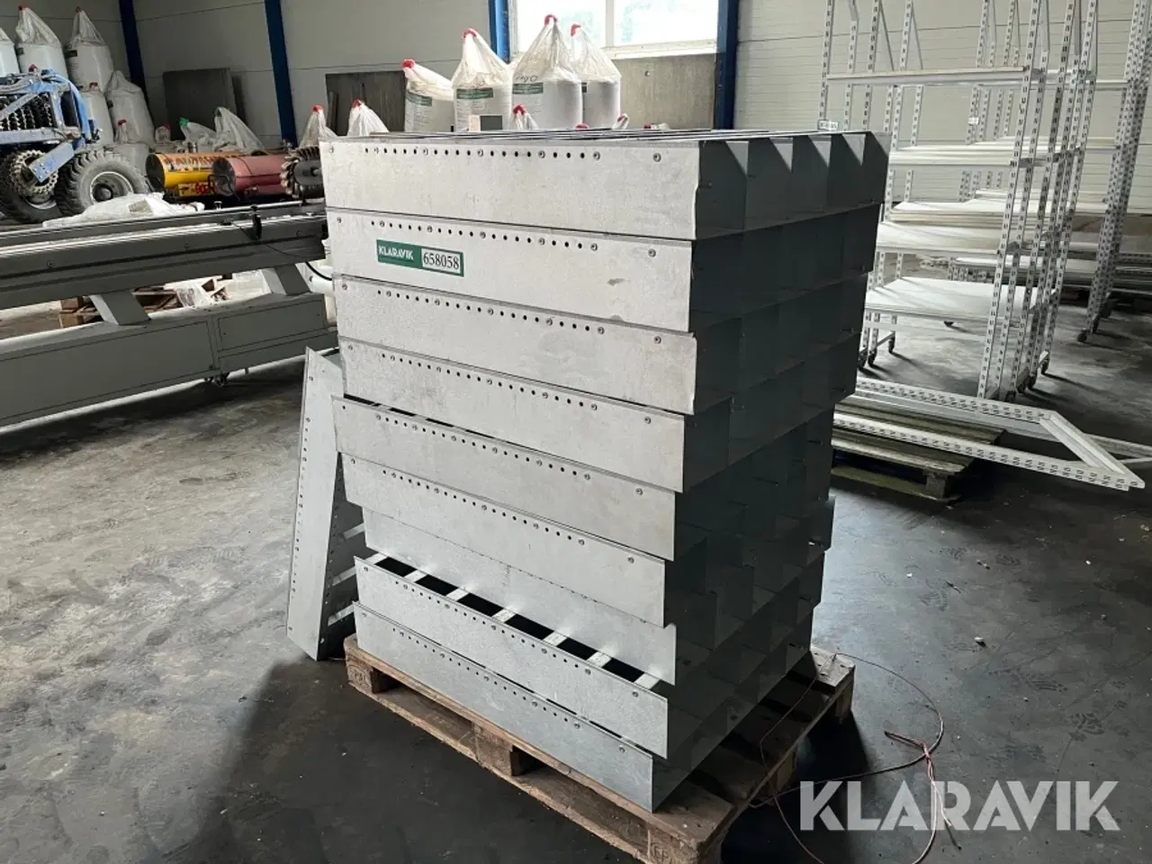 Billede 4 - Bolt hylder metal 10 styk