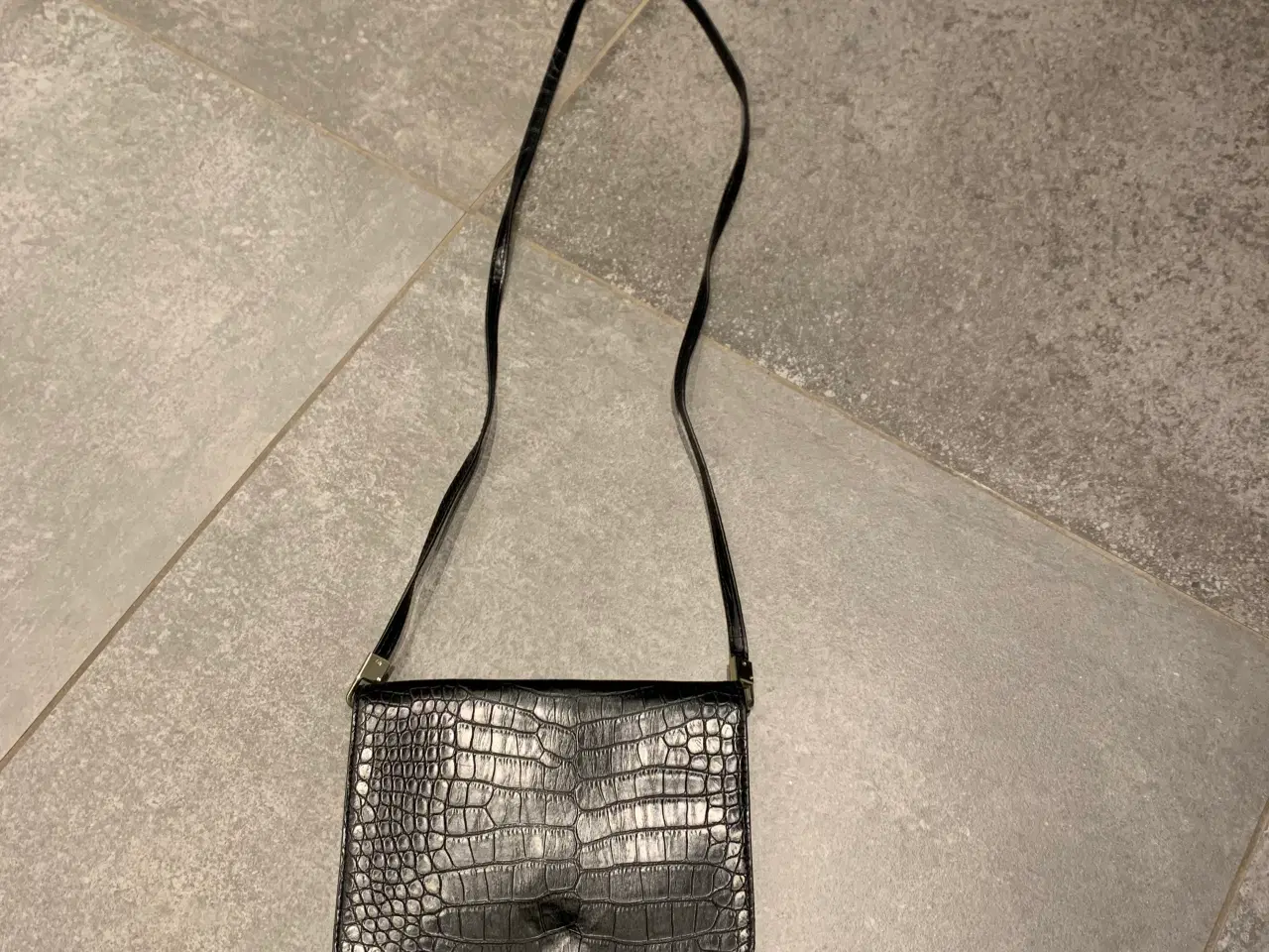 Billede 3 - H&M skuldertaske