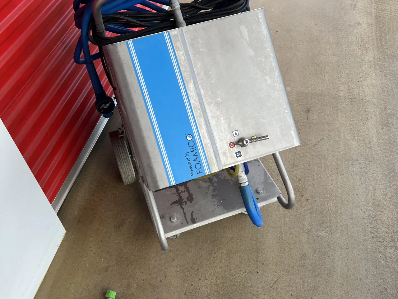 Billede 1 - Foamico skumanlæg