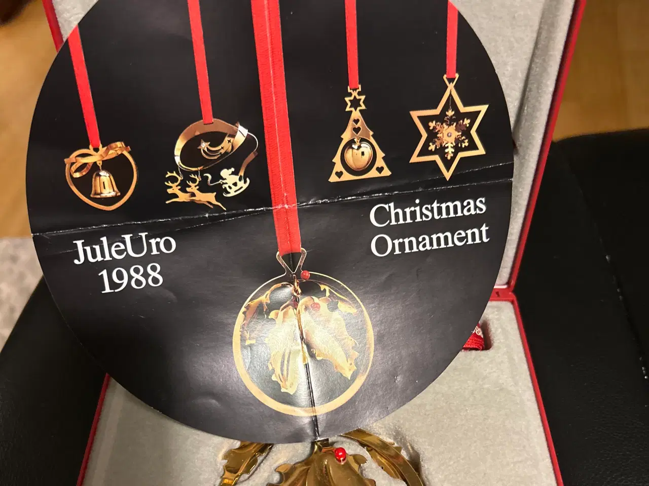 Billede 4 - George Jensen uro 1988 kristtjørn med alle 4 røde 