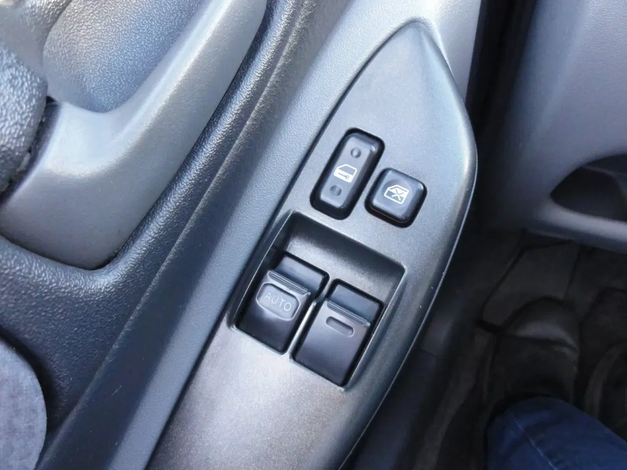 Billede 11 - Toyota Yaris 1,3 Luna Komfort