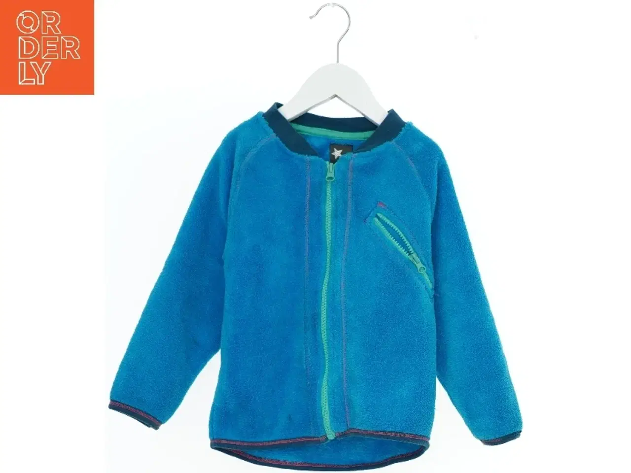 Billede 1 - Børne fleece jakke med lynlås og stjernedetalje fra Phister & Philina (str. 104)