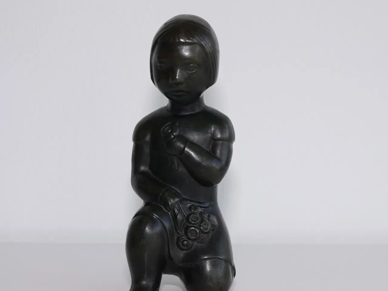 Billede 7 - Ældre figur i massiv patineret bronze fra ca. 1930