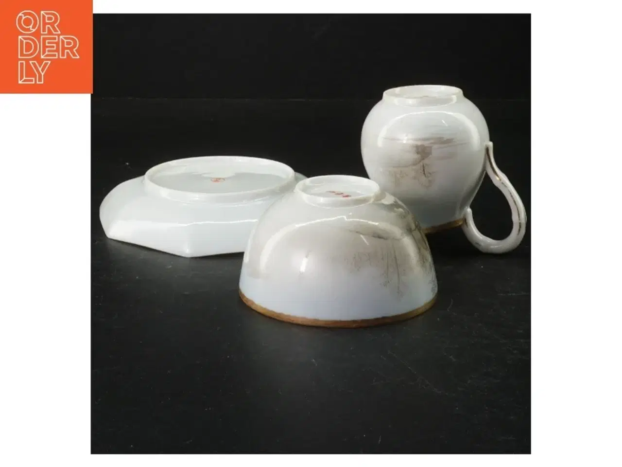 Billede 2 - Vintage kinesisk Porcelænsservice med landskabsmønster (str. Tallerken, 13 cm. skål, 8 cm. kande 8 cm)