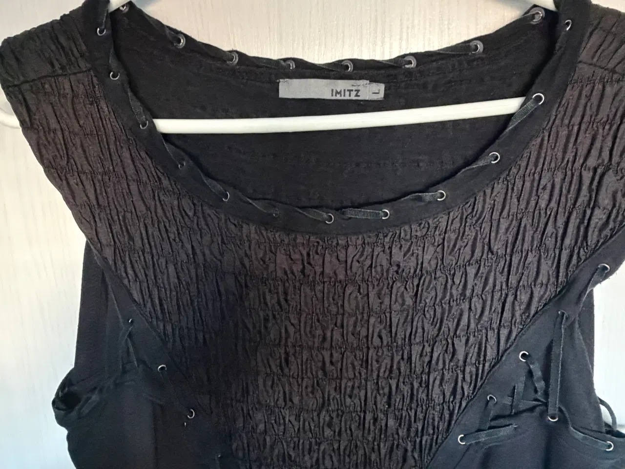 Billede 3 - Smart sort kjole str. L