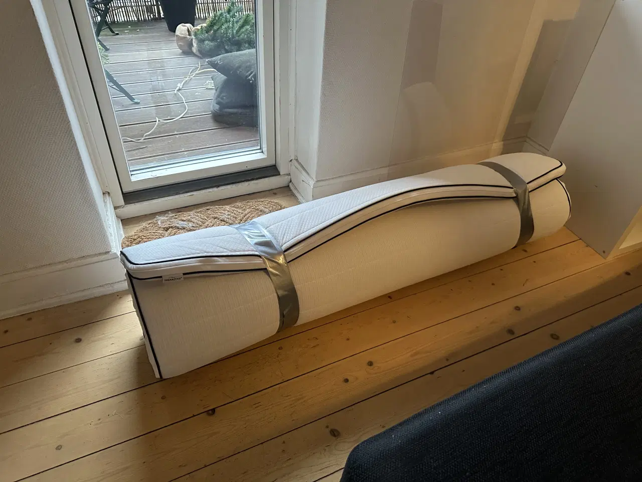 Billede 2 - Jysk seng næsten ny sælges