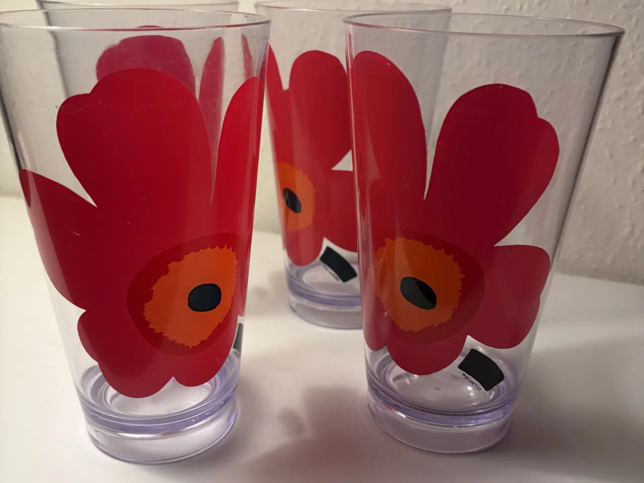Billede 1 - Marimekko glas – ikonisk rød blomst 🌺 (4 stk.)