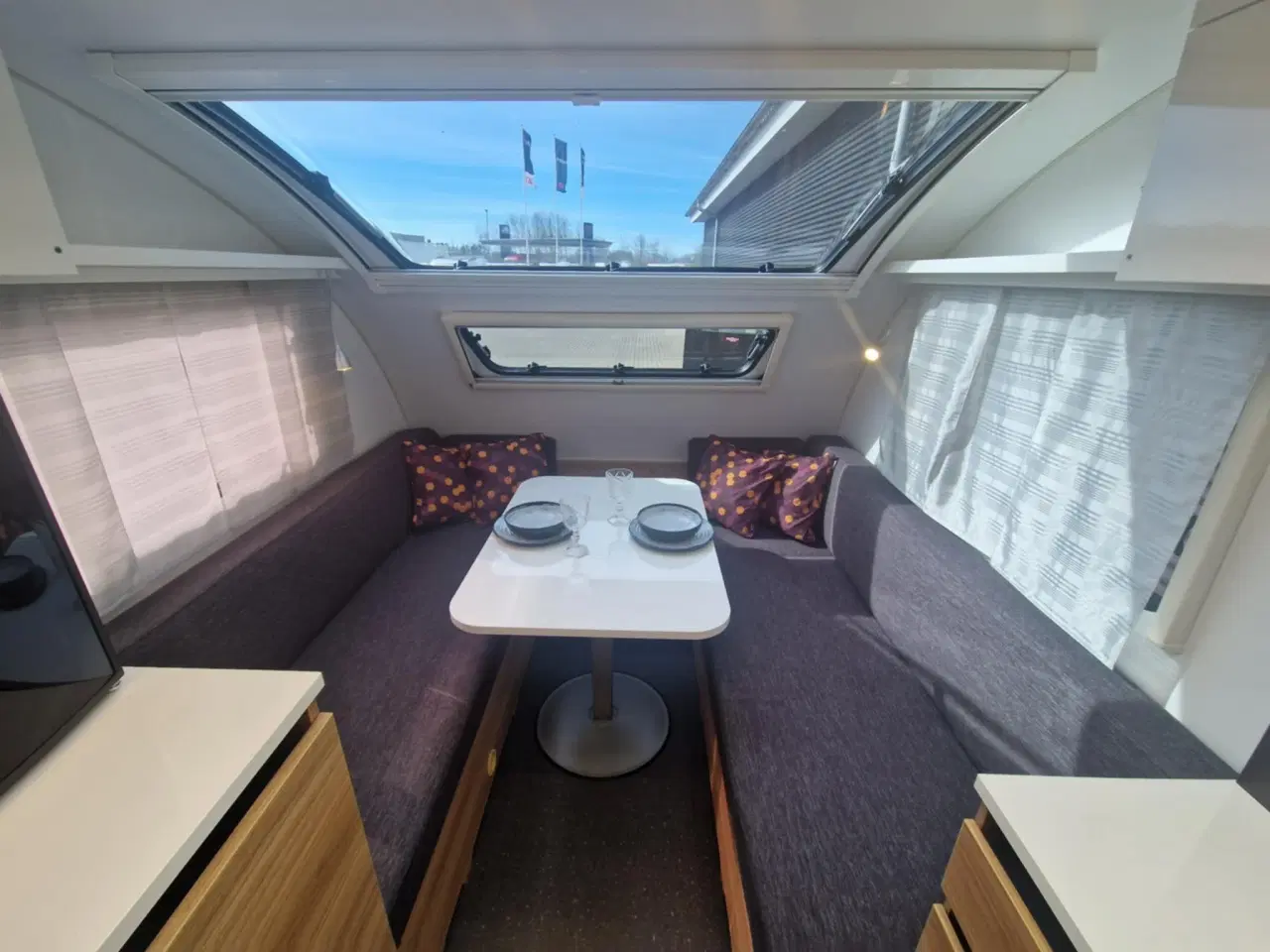 Billede 6 - 2024 - Adria Action 361 LH Panorama
