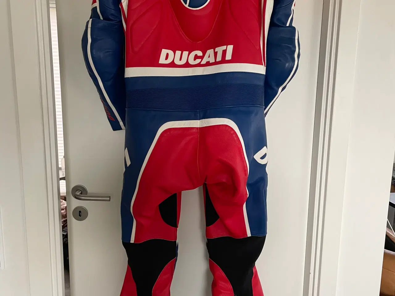 Billede 2 - Ducati Corse dragt