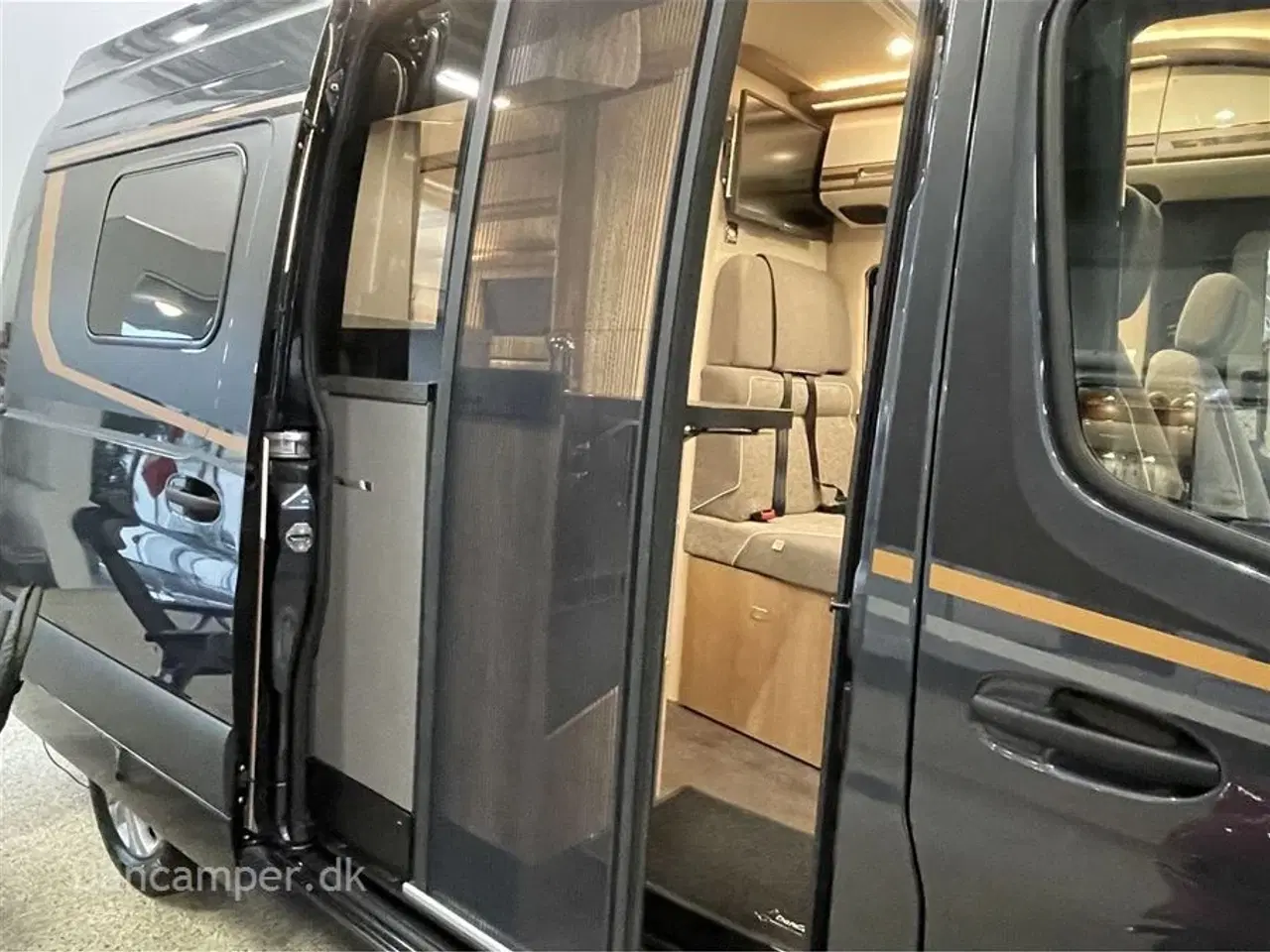 Billede 20 - 2025 - Carthago Van Genius 641 LE MB   GENIAL Carthago Van Genius 641 LE 170 Hk - 9 trin G-Tronic automatgear