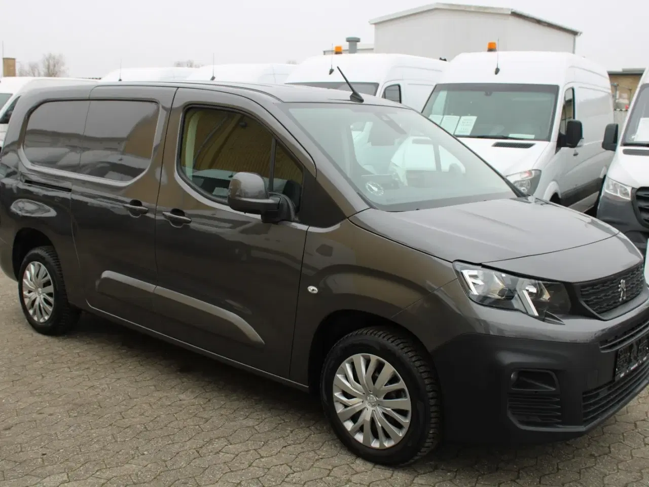 Billede 2 - Peugeot Partner 1,5 BlueHDi 130 L2V2 Ultimate EAT8 Van