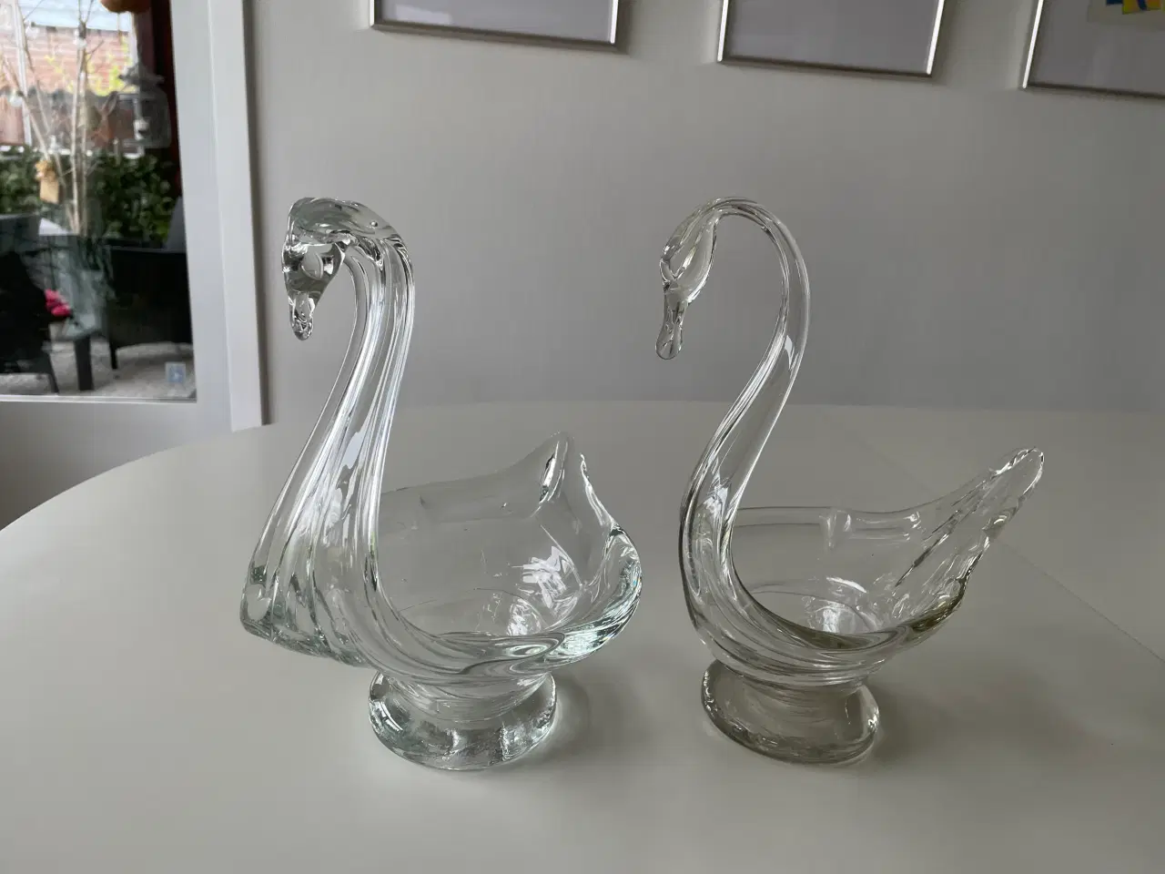 Billede 2 - Svanefigurer i glas