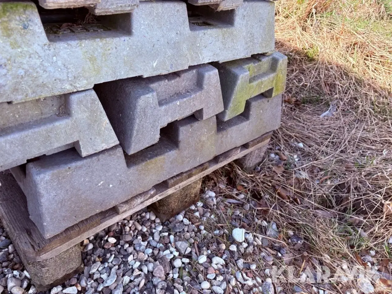 Billede 11 - Mobilhegns fødder ca 30styk