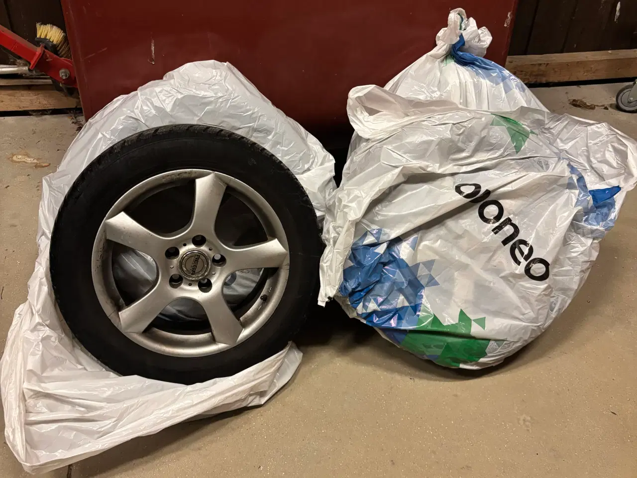 Billede 2 - Vinterdæk på alufælge