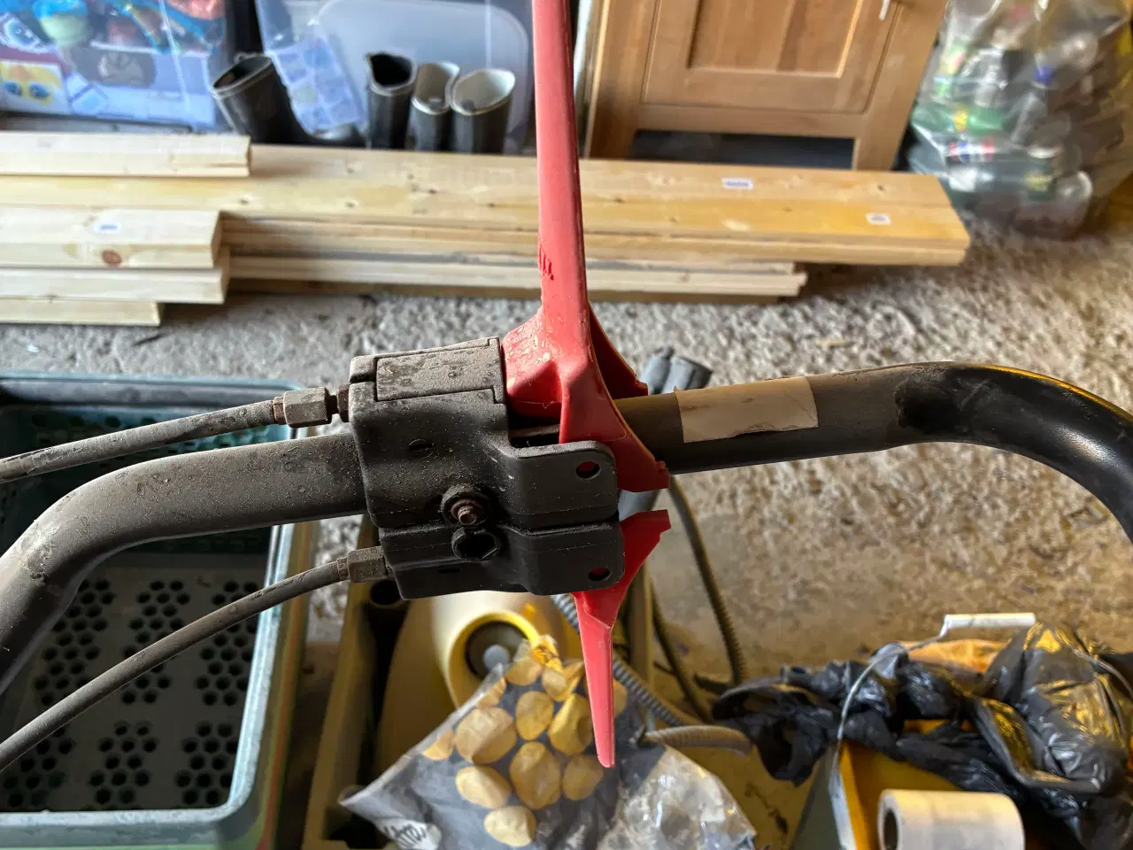 Billede 4 - Fejemaskine defekt håndtag 