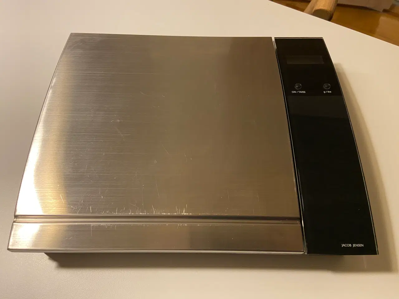 Billede 1 - Køkkenvægt fra Jacob Jensen i børstet stål